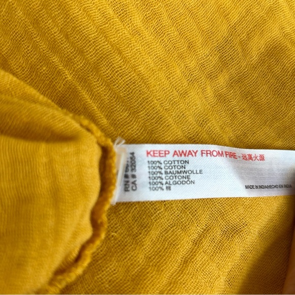 NWT Urban Outfitters Cotton Gauzy Button Down Oversized Long Sleeve Shirt - Med - Picture 6 of 7